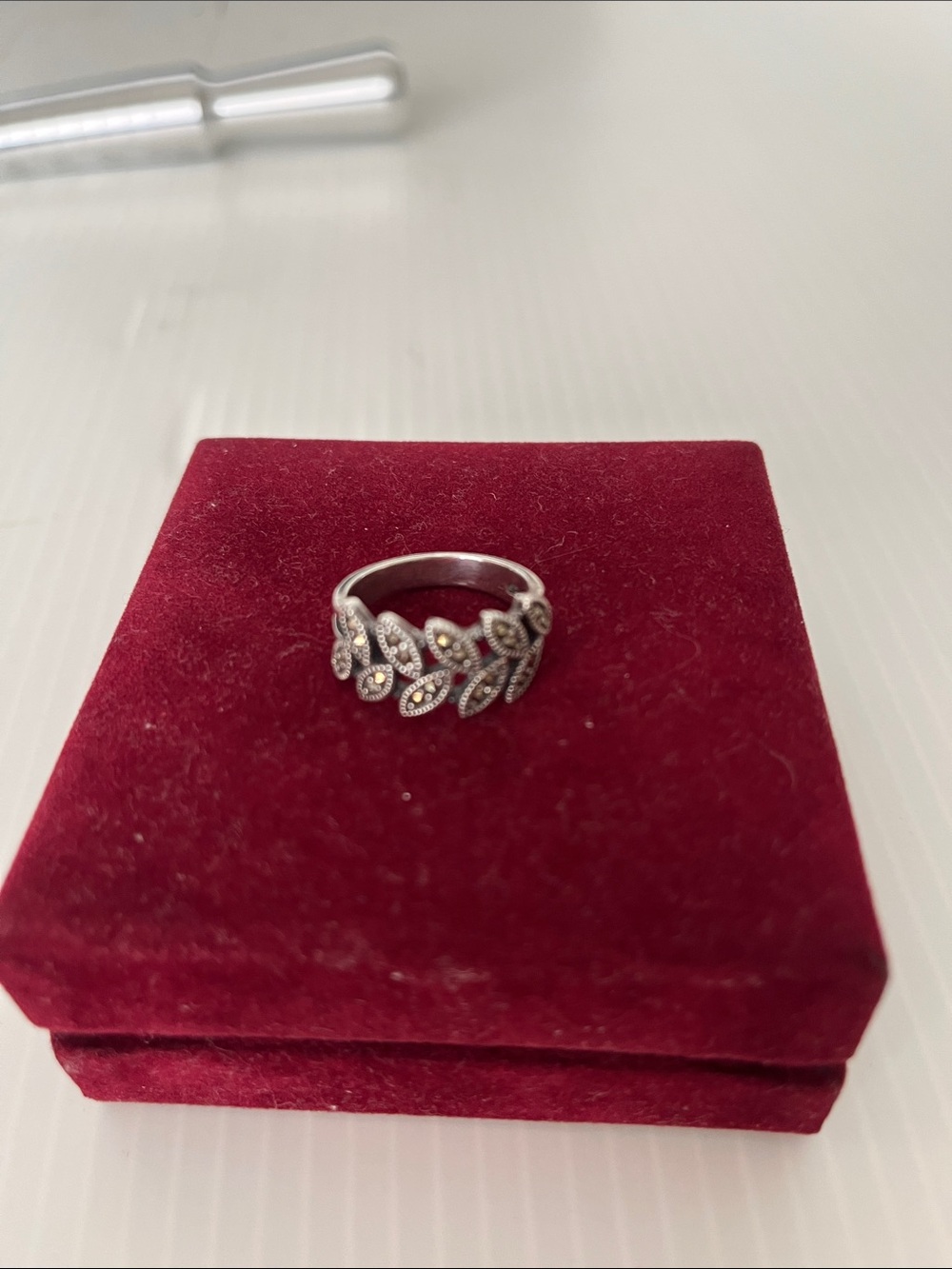 925 Vintage Sterling Silver Ring Size 7.5